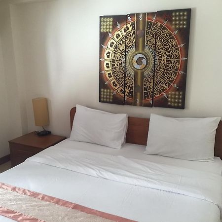 Steak And Co. Boutique Hotel Патая Екстериор снимка