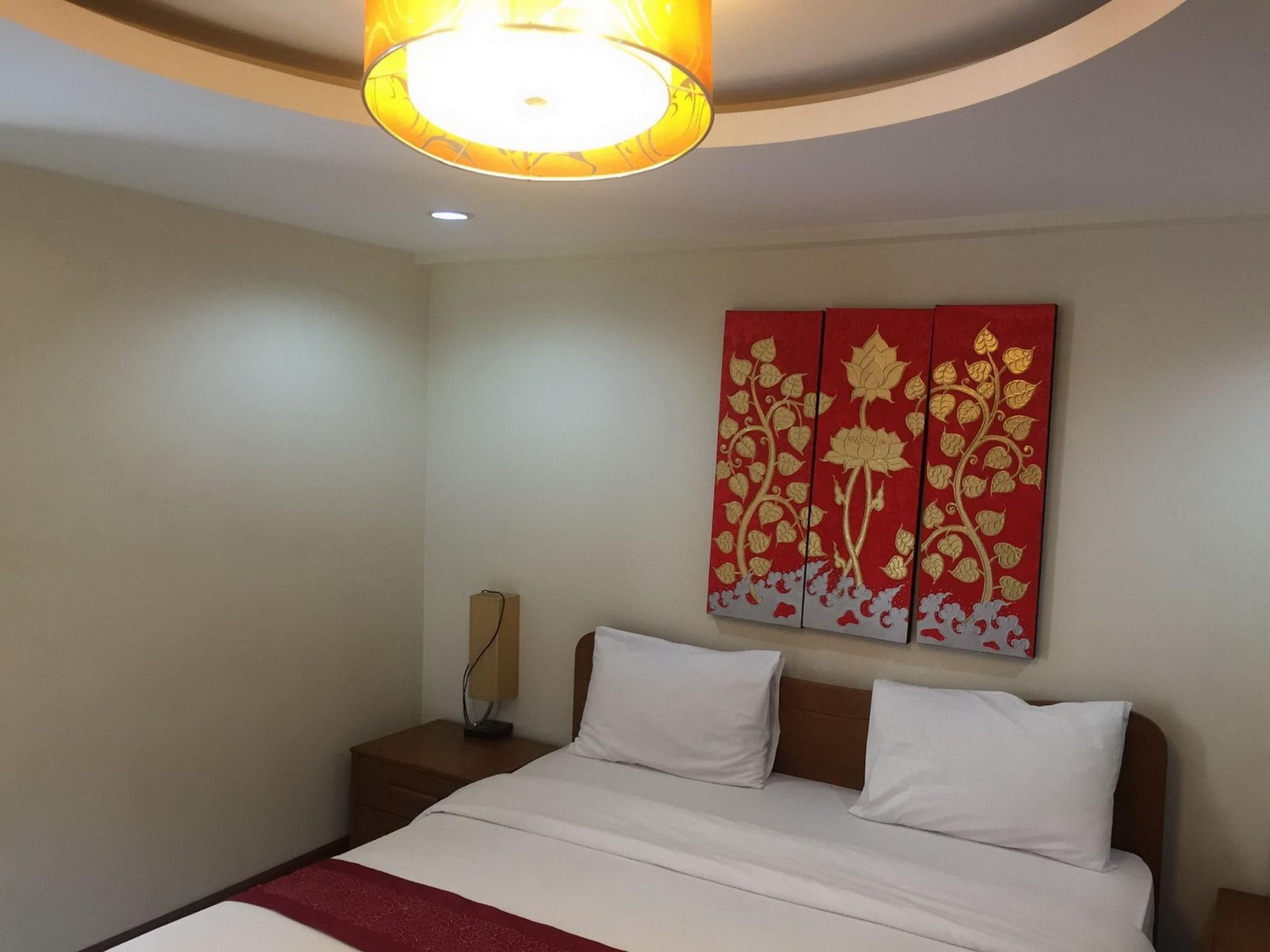 Steak And Co. Boutique Hotel Патая Екстериор снимка