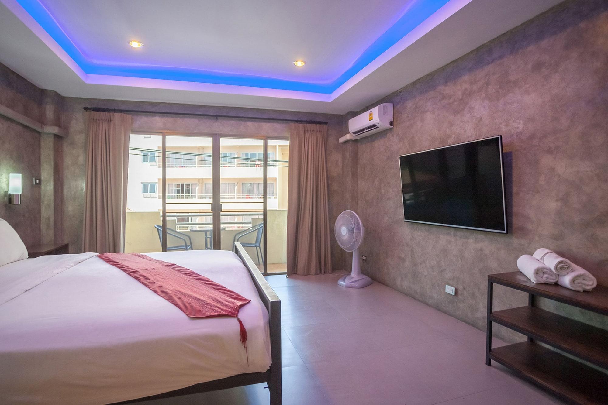 Steak And Co. Boutique Hotel Патая Екстериор снимка