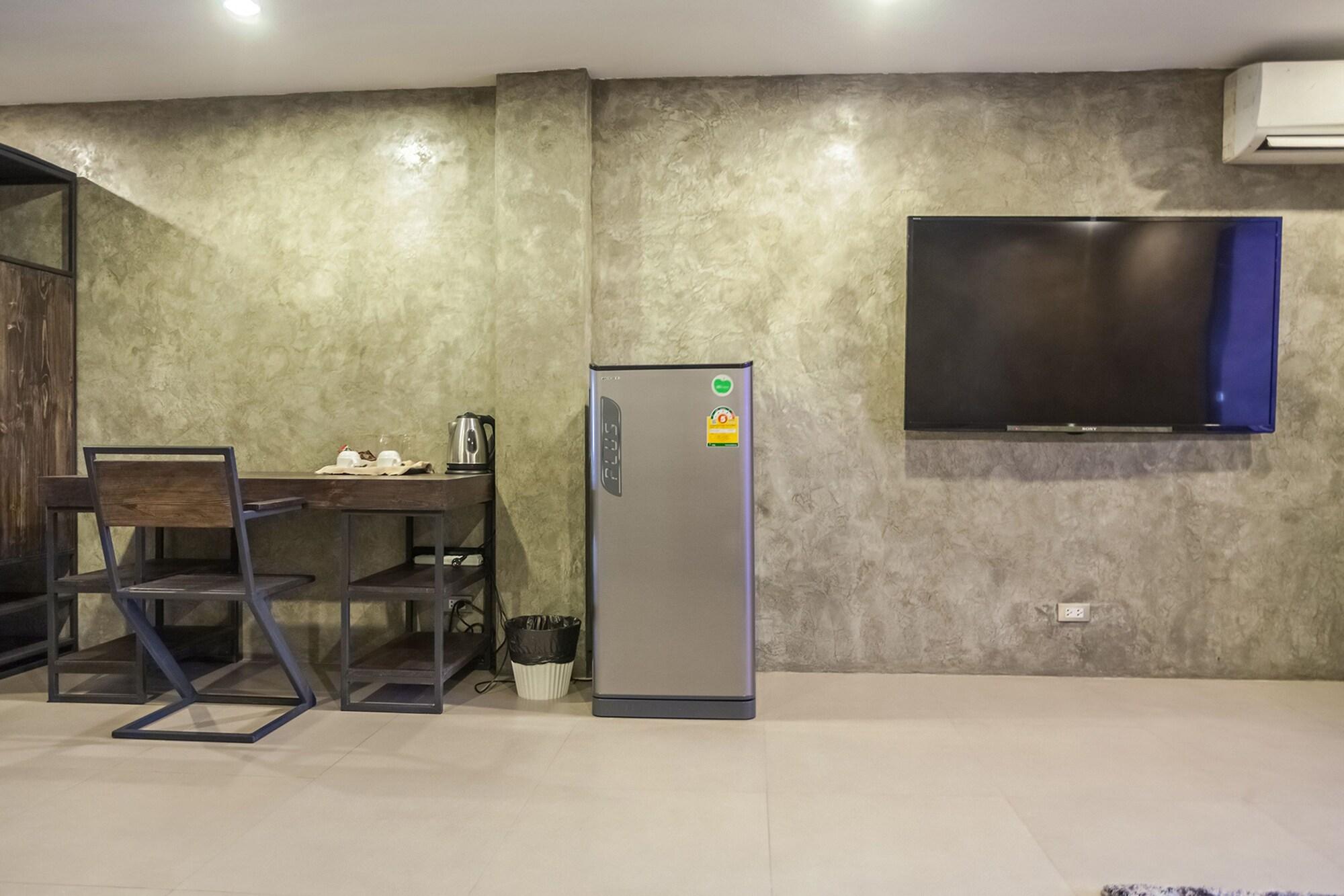 Steak And Co. Boutique Hotel Патая Екстериор снимка