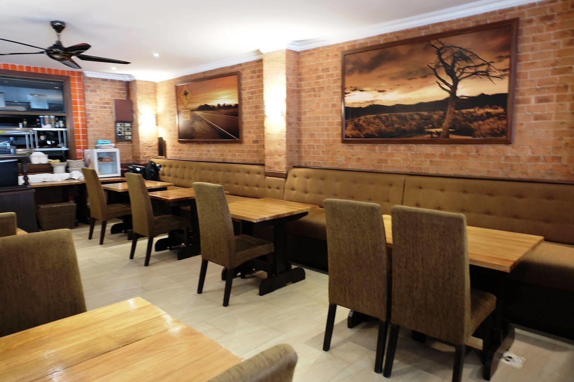Steak And Co. Boutique Hotel Патая Екстериор снимка